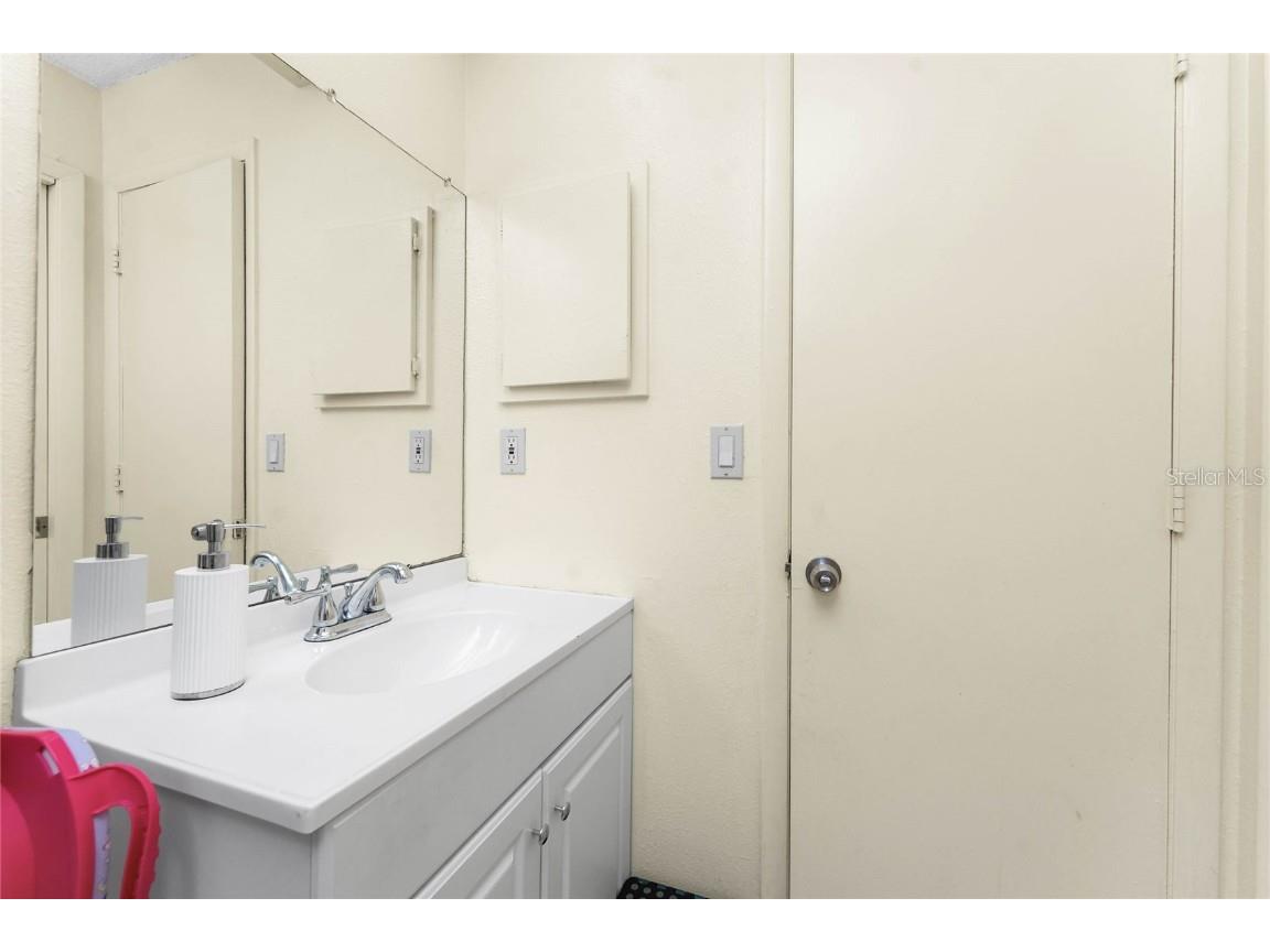 120 W Perry Lane Englewood FL 34223 D6144203 image39