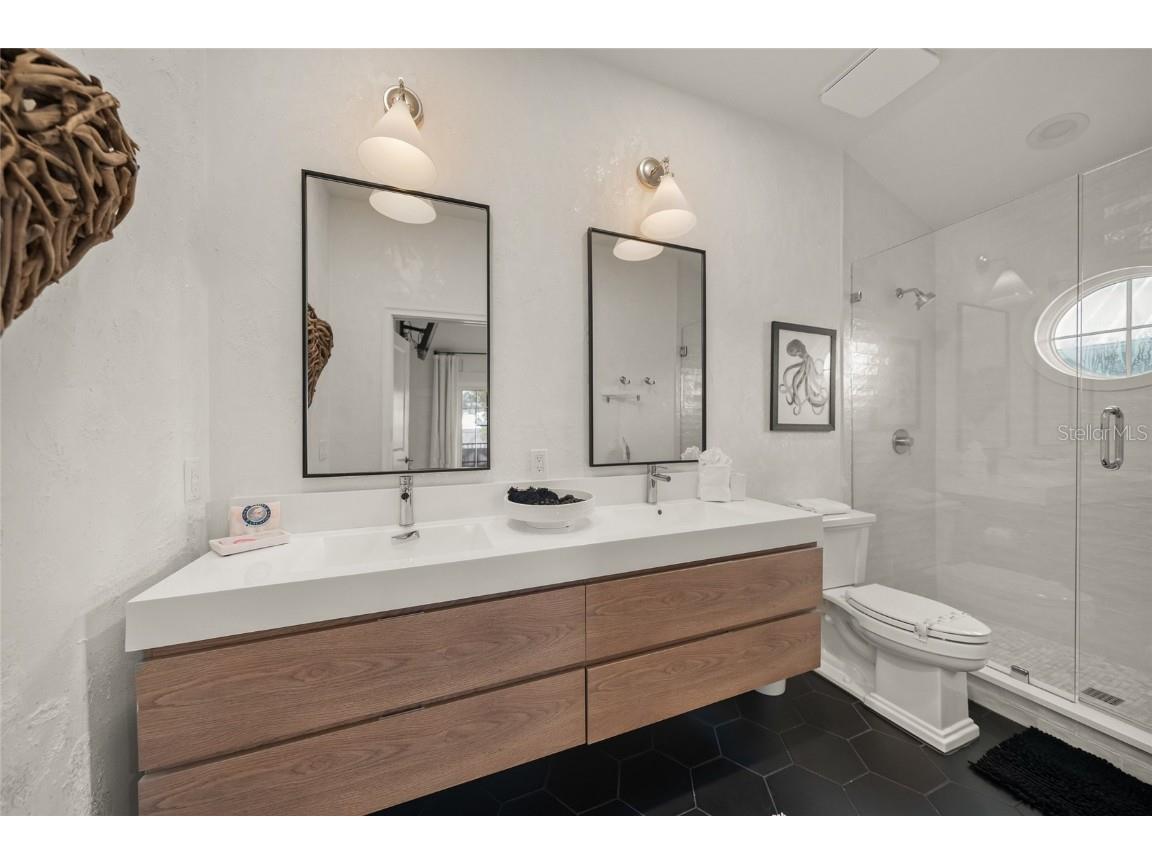 120 White Avenue Anna Maria FL 34216 A4652436 image13