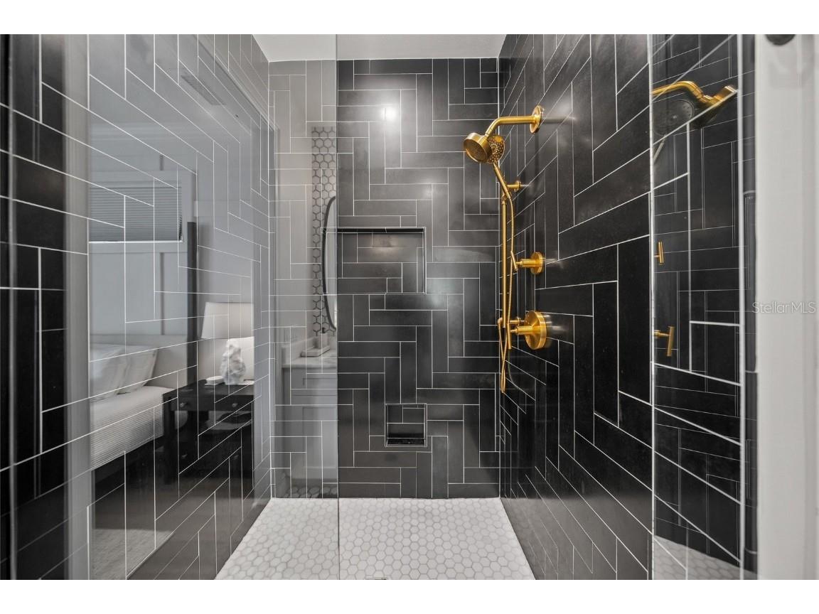 120 White Avenue Anna Maria FL 34216 A4652436 image15