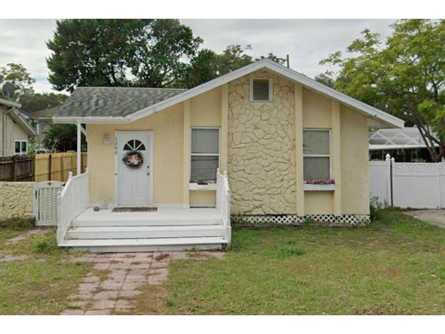 1200 13th St N Saint Petersburg FL 33705 TB8346815 image1