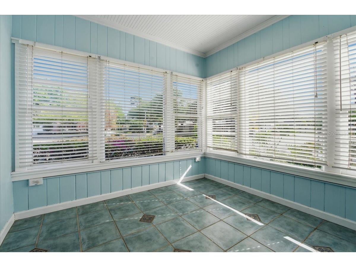 1200 22nd Avenue N Saint Petersburg FL 33704 TB8491959 image22