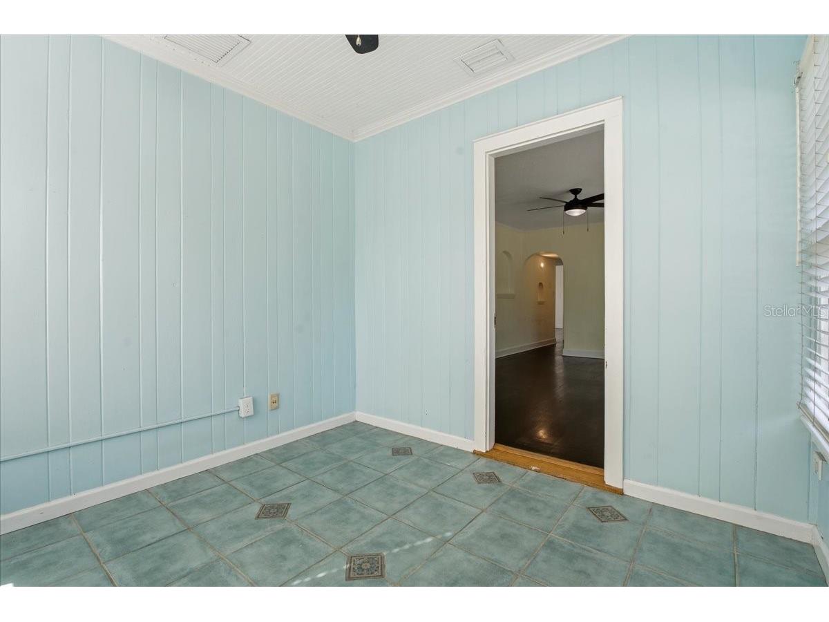 1200 22nd Avenue N Saint Petersburg FL 33704 TB8491959 image23