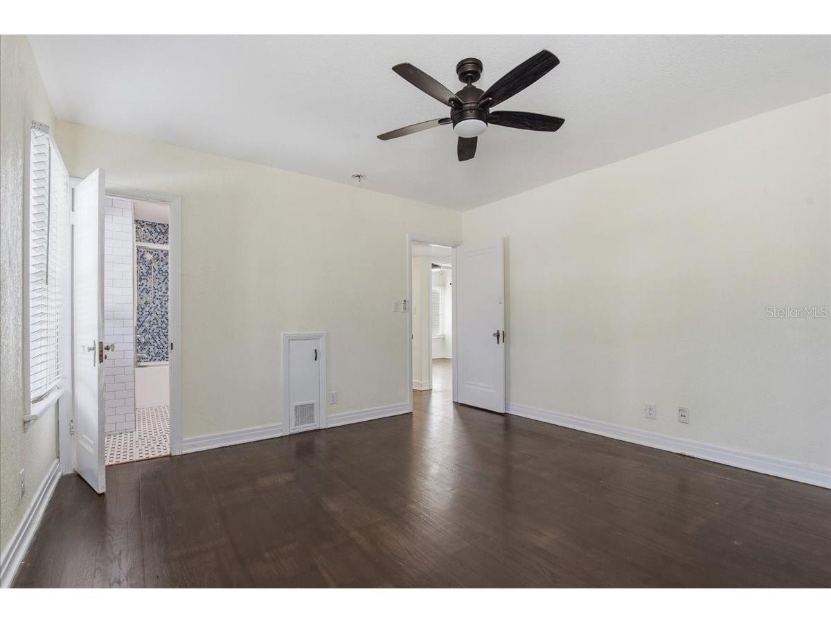 1200 22nd Avenue N Saint Petersburg FL 33704 TB8491959 image24