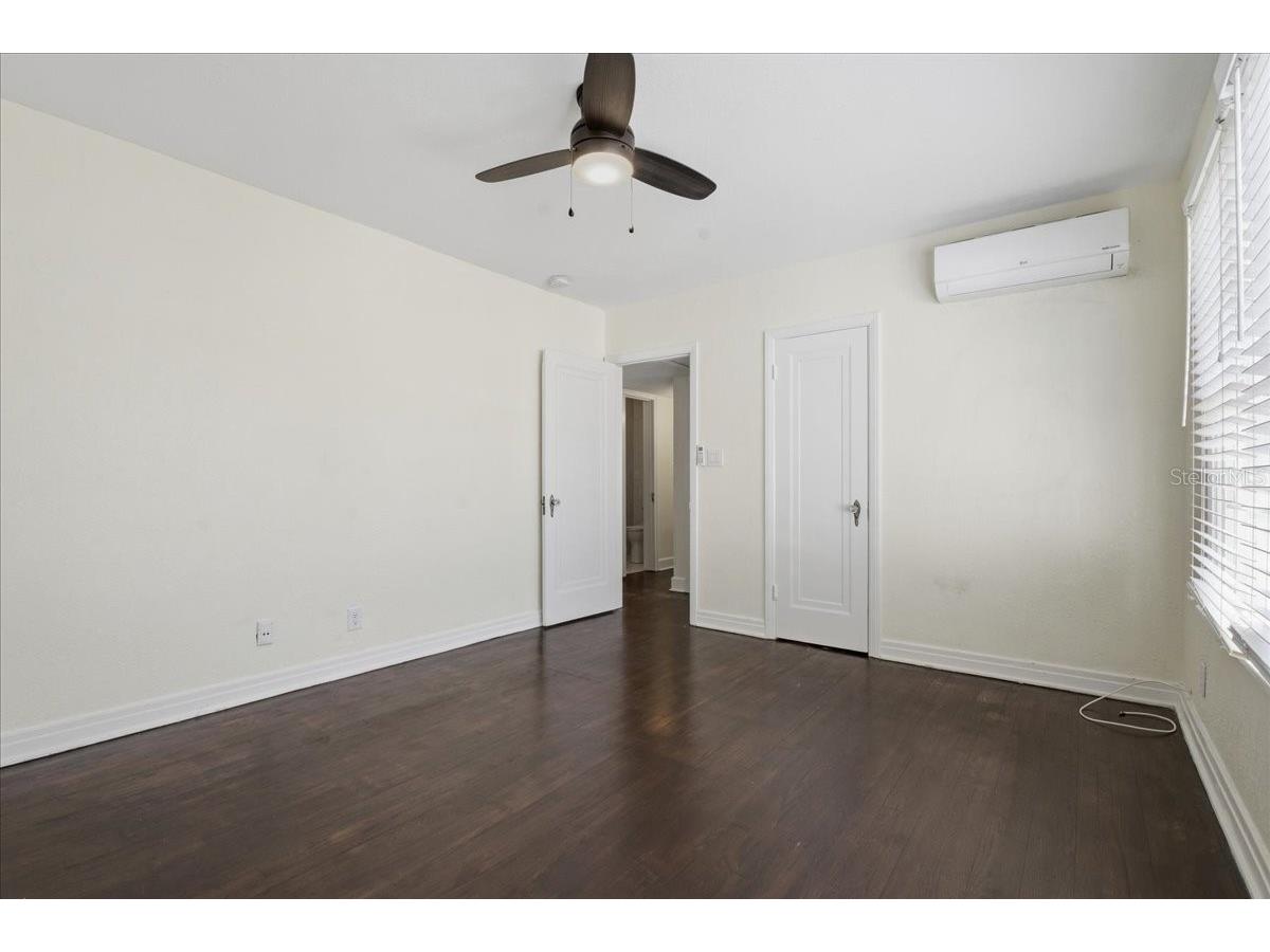 1200 22nd Avenue N Saint Petersburg FL 33704 TB8491959 image26