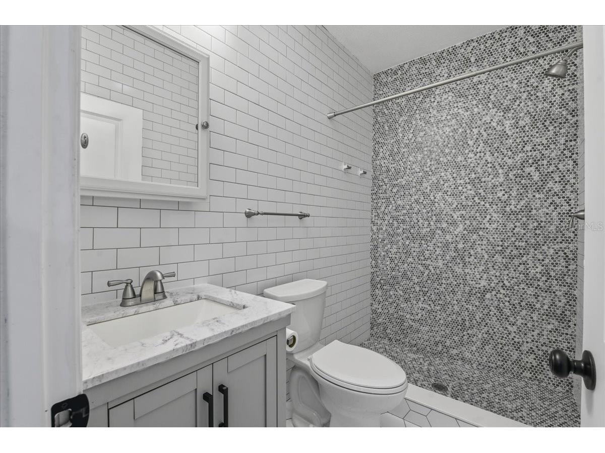 1200 22nd Avenue N Saint Petersburg FL 33704 TB8491959 image33