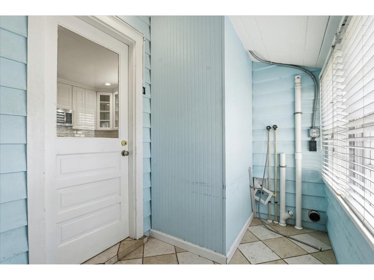 1200 22nd Avenue N Saint Petersburg FL 33704 TB8491959 image34