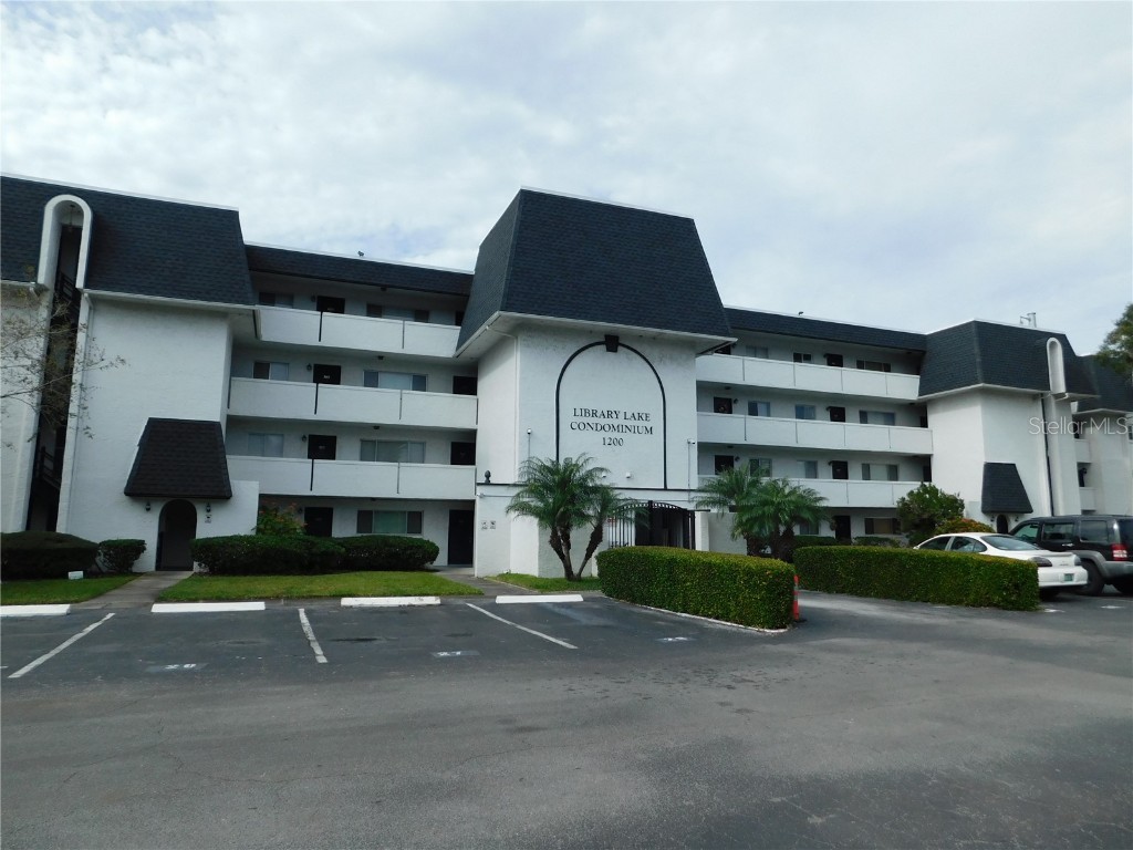 1200 37th Street N #405 Saint Petersburg FL 33713 U8223614 image1