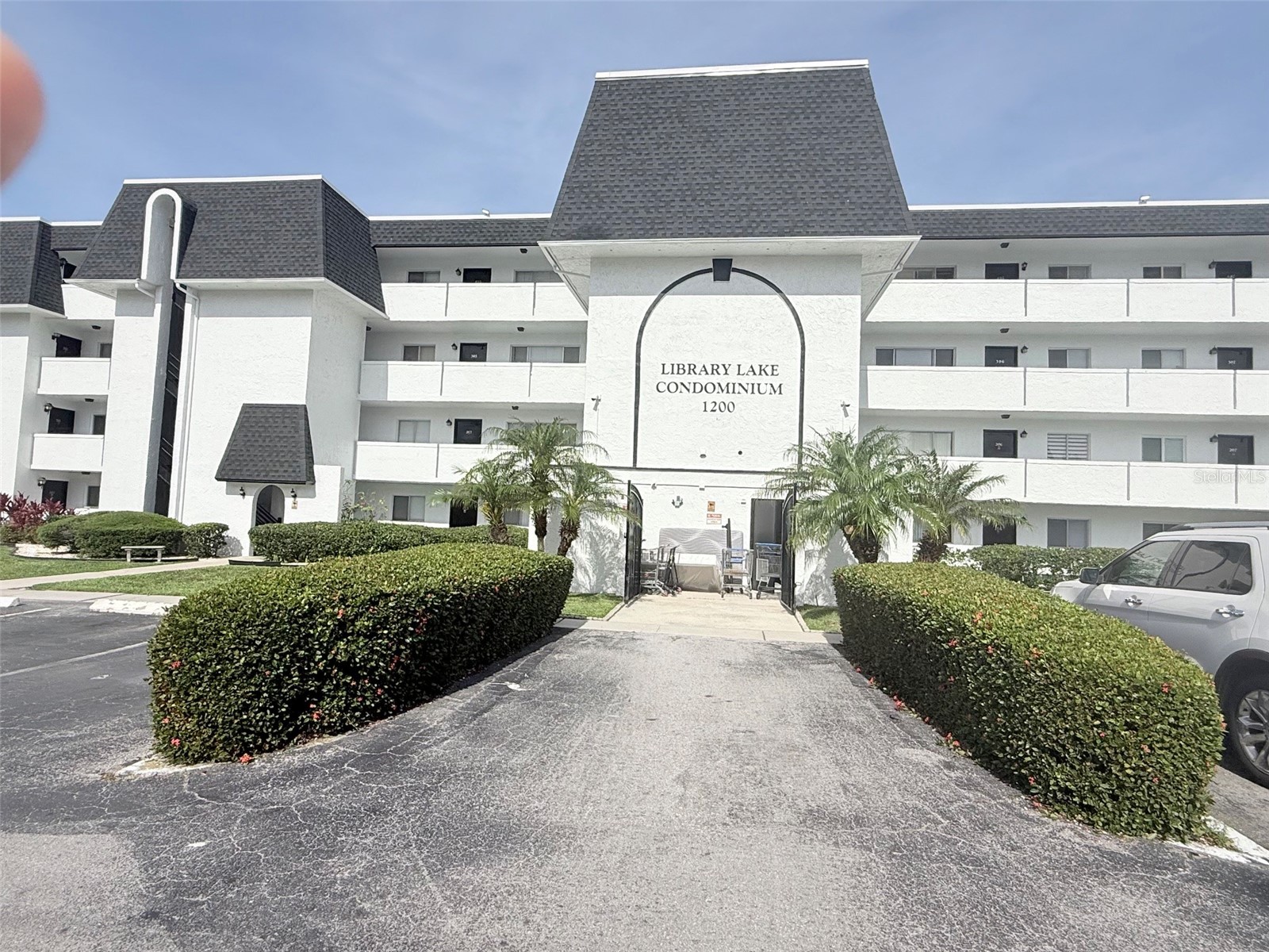 1200 37th Street N #409 Saint Petersburg FL 33713 TB8507298 image1