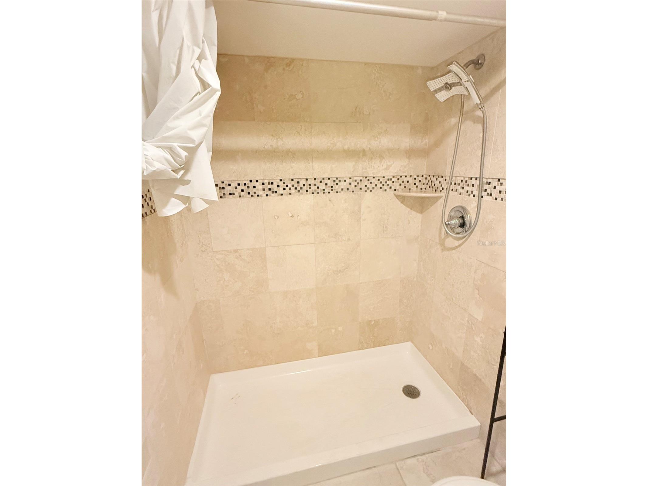 1200 37th Street N #409 Saint Petersburg FL 33713 TB8507298 image17