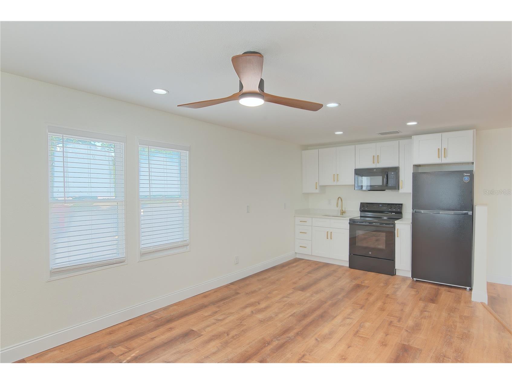1200 40th Street S Saint Petersburg FL 33711 TB8494789 image11
