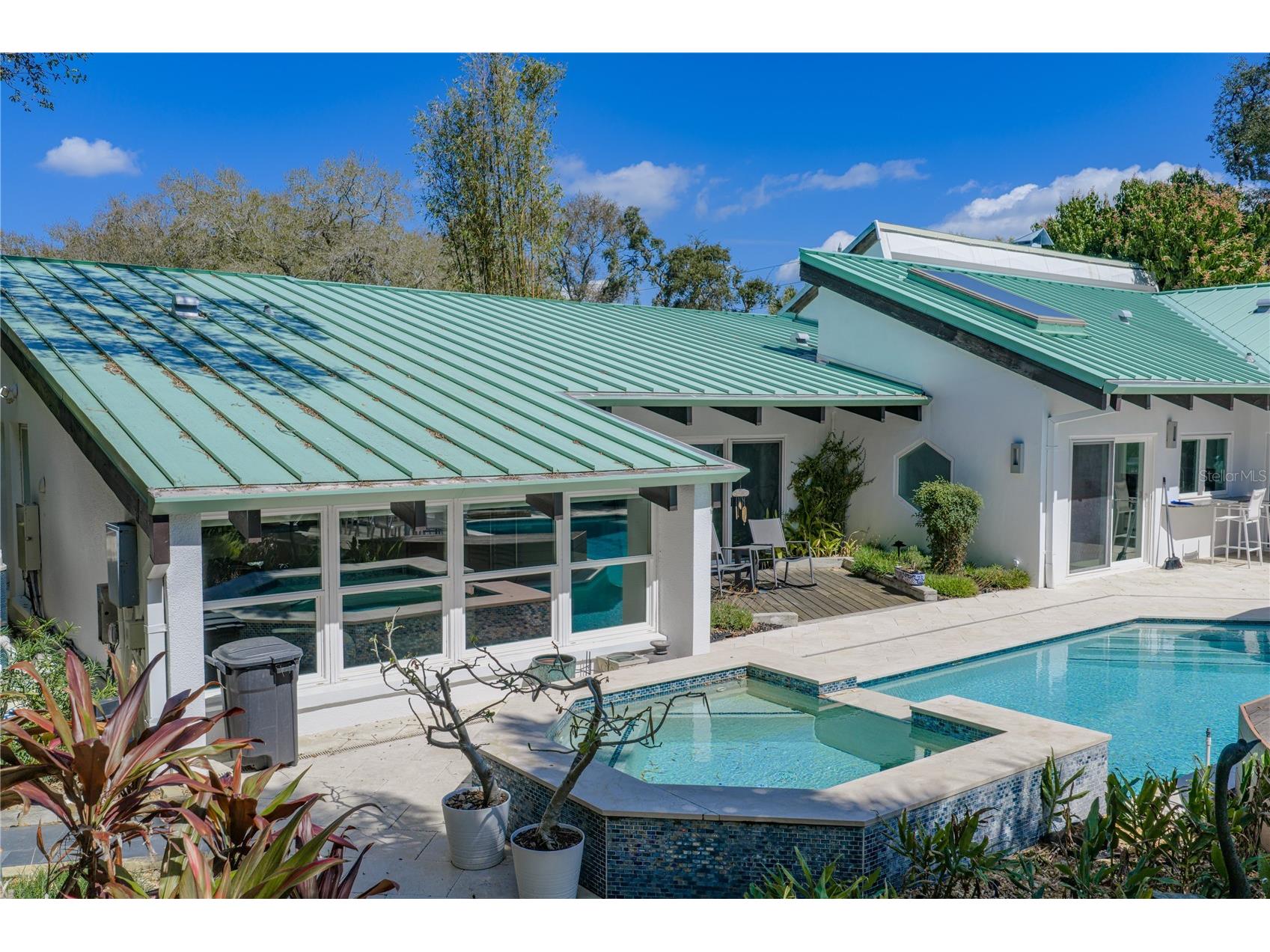 1200 45th Avenue N Saint Petersburg FL 33703 TB8492151 image14