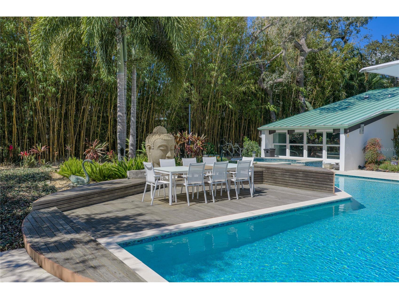 1200 45th Avenue N Saint Petersburg FL 33703 TB8492151 image17