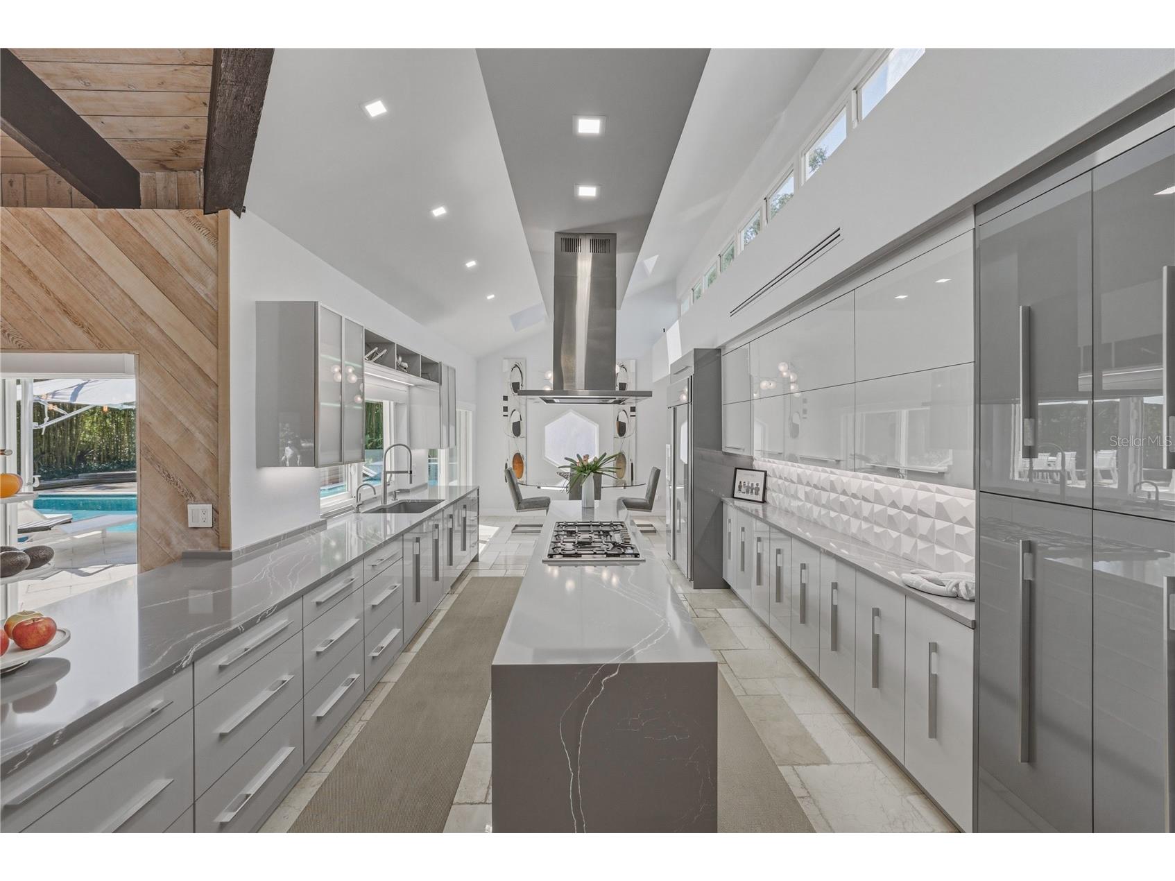 1200 45th Avenue N Saint Petersburg FL 33703 TB8492151 image40