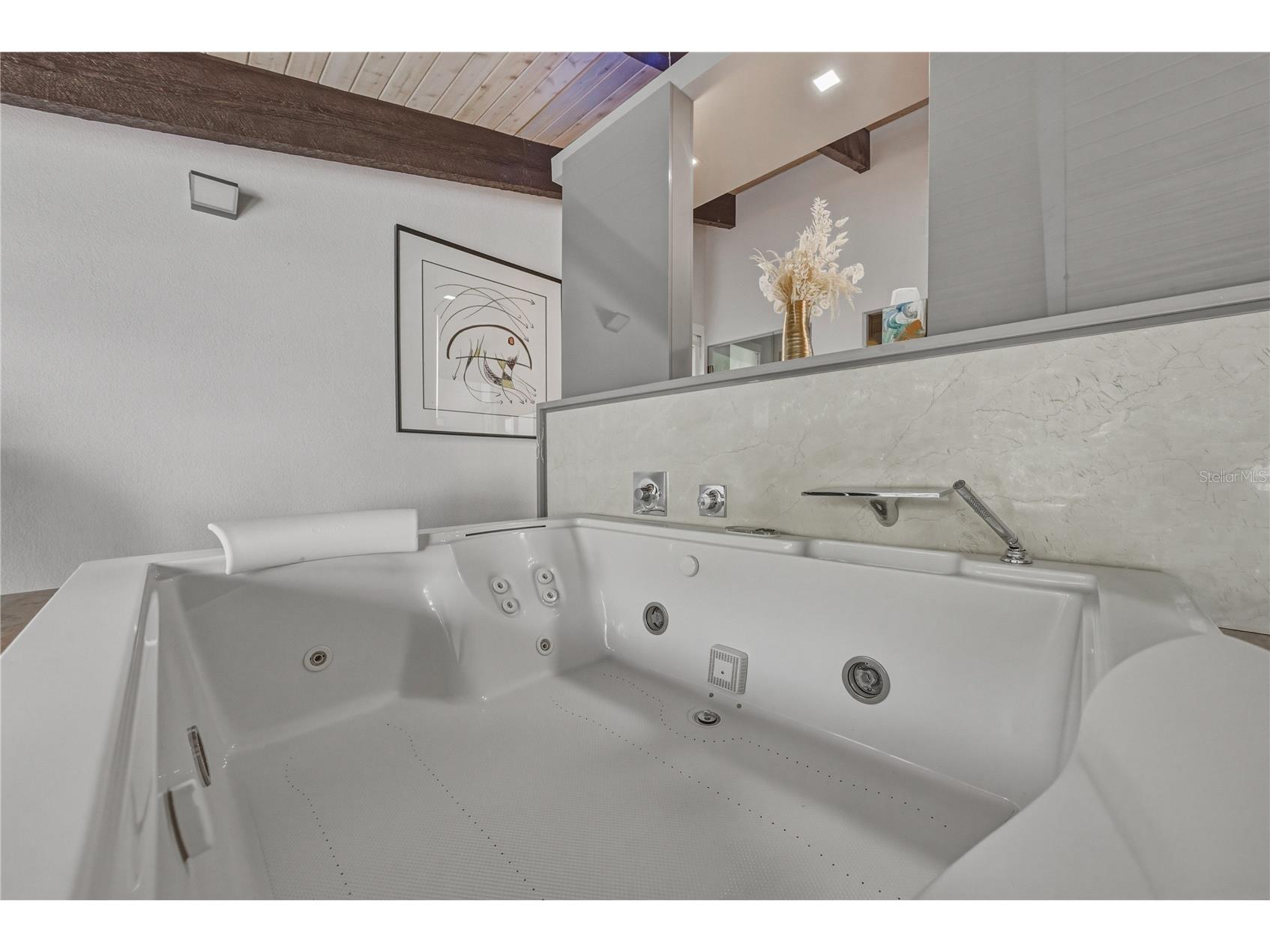 1200 45th Avenue N Saint Petersburg FL 33703 TB8492151 image75