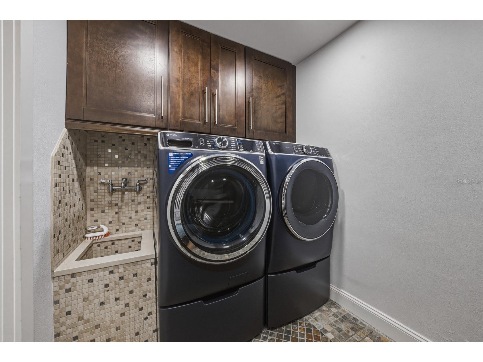 1200 45th Avenue N Saint Petersburg FL 33703 TB8492151 image77