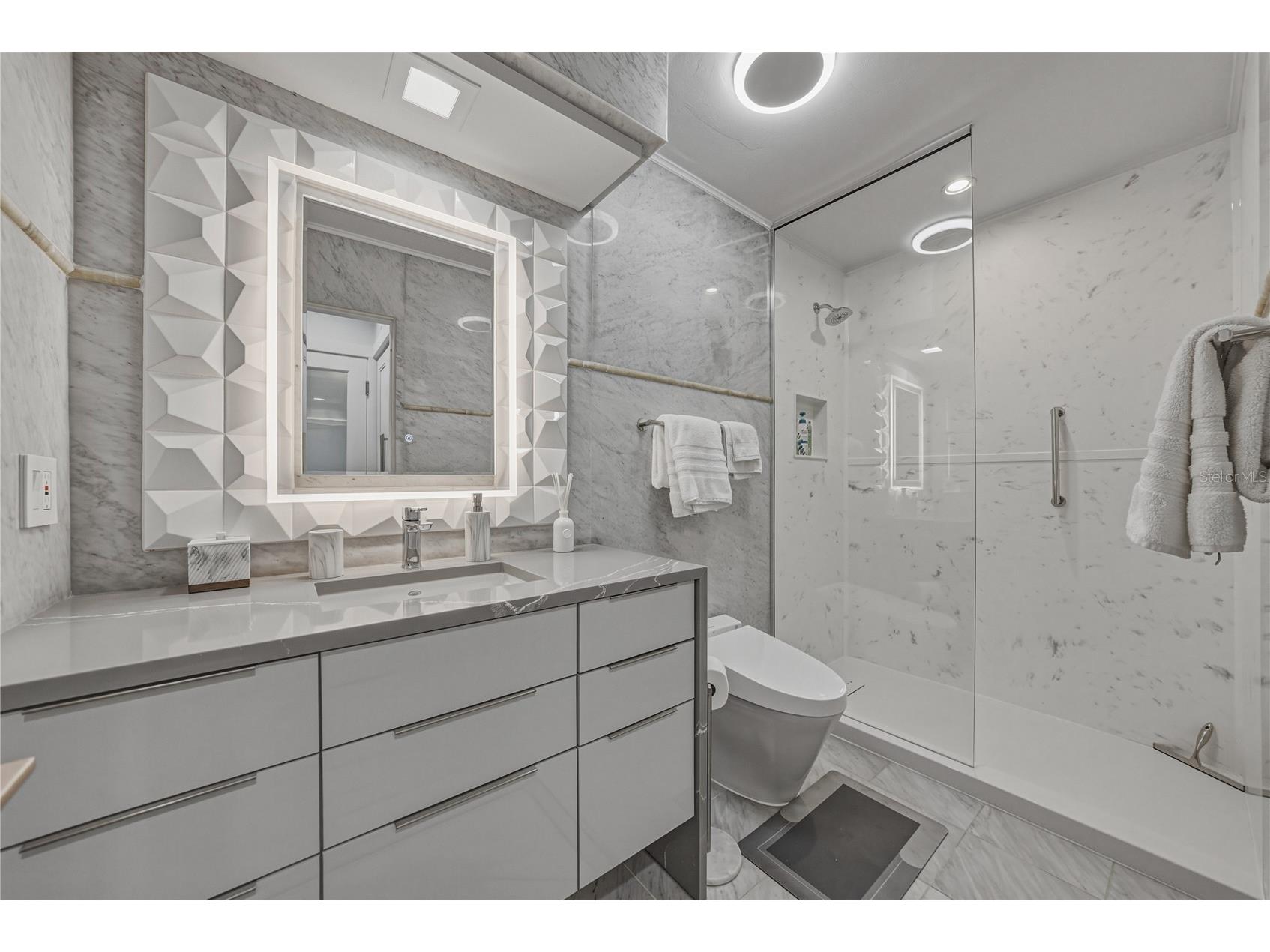 1200 45th Avenue N Saint Petersburg FL 33703 TB8492151 image98