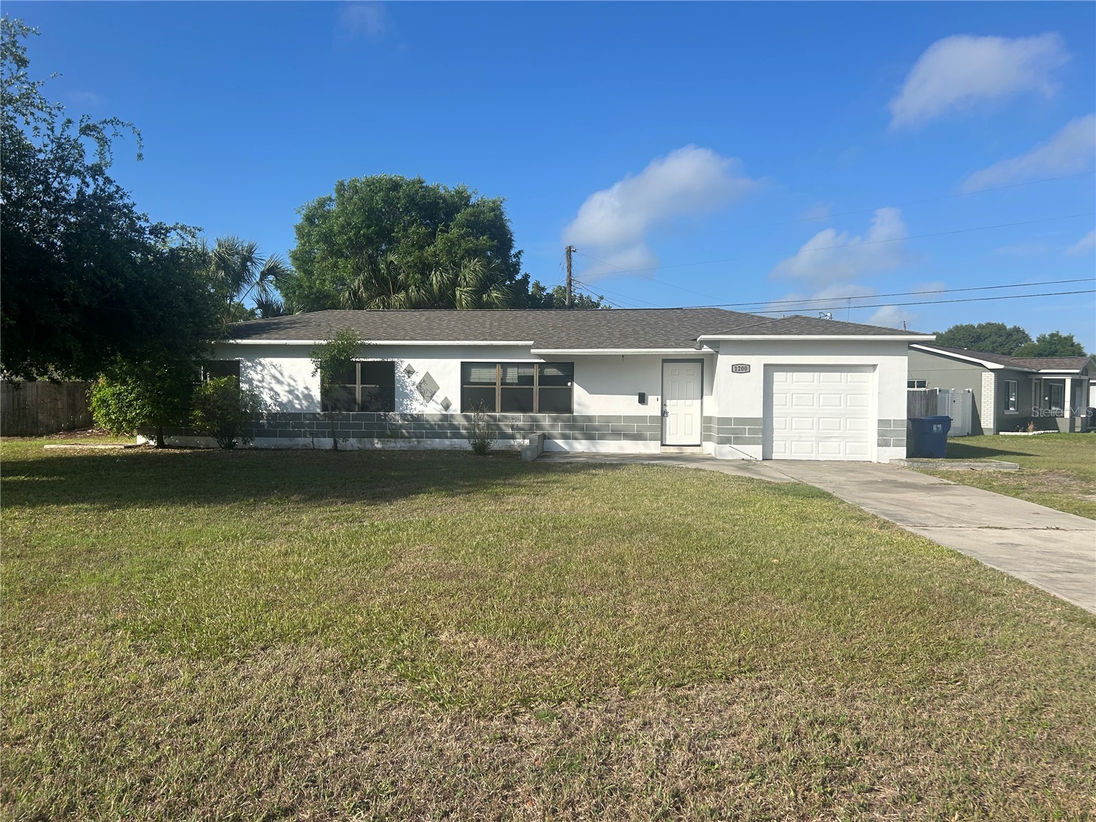 1200 63rd Avenue N Saint Petersburg FL 33702 TB8483436 image1