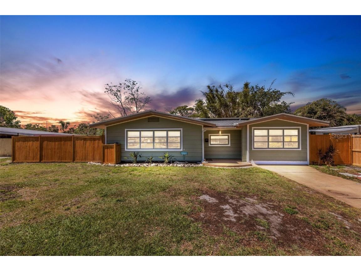 1200 74th Street N Saint Petersburg FL 33710 A4645593 image1