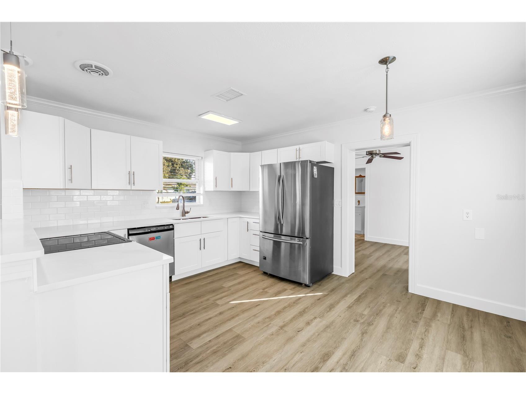 1200 76th Avenue N Saint Petersburg FL 33702 TB8446850 image11