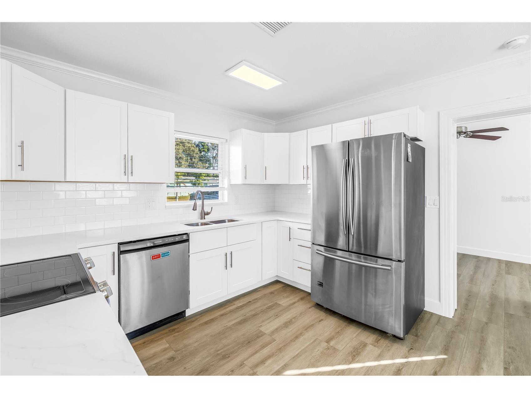 1200 76th Avenue N Saint Petersburg FL 33702 TB8446850 image12