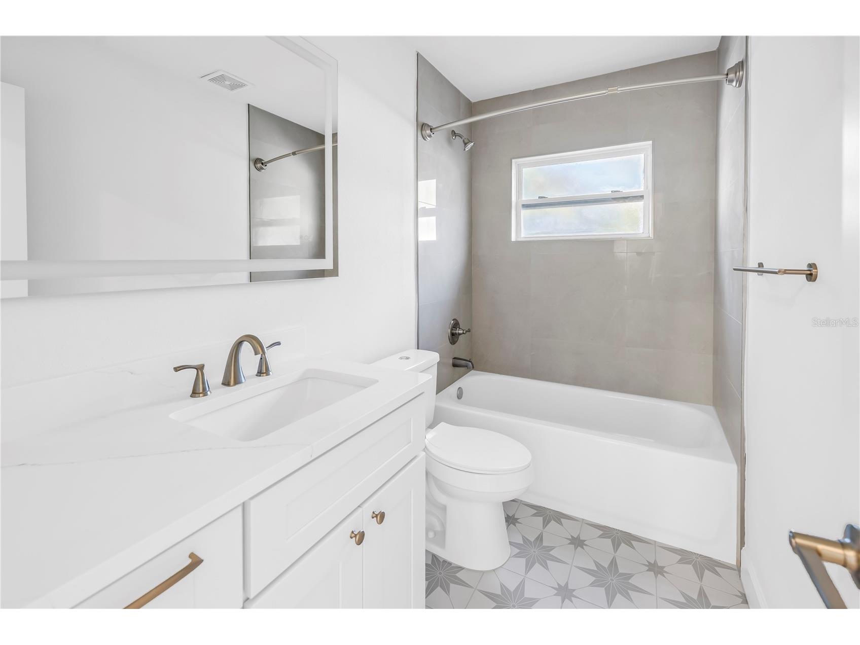 1200 76th Avenue N Saint Petersburg FL 33702 TB8446850 image24