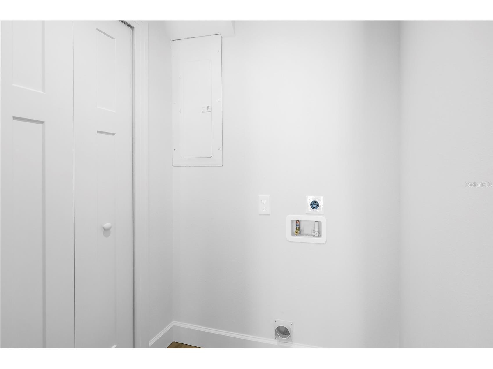 1200 76th Avenue N Saint Petersburg FL 33702 TB8446850 image35