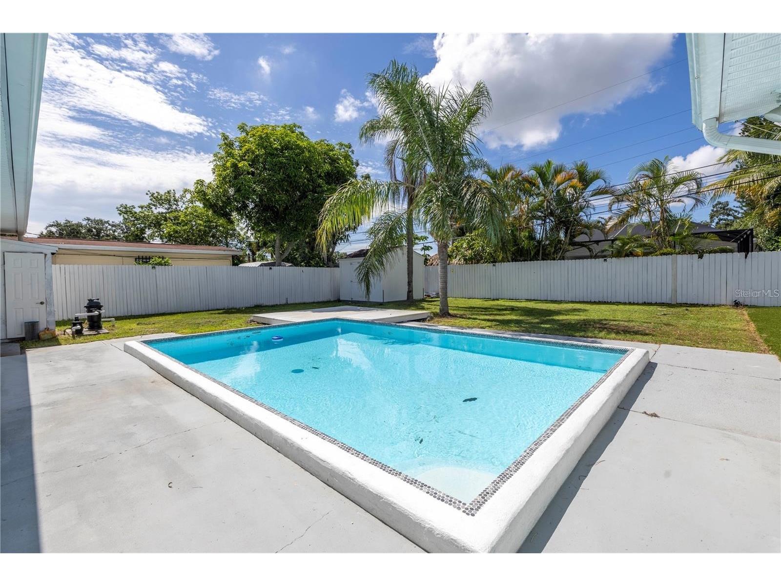 1200 76th Avenue N Saint Petersburg FL 33702 TB8446850 image40