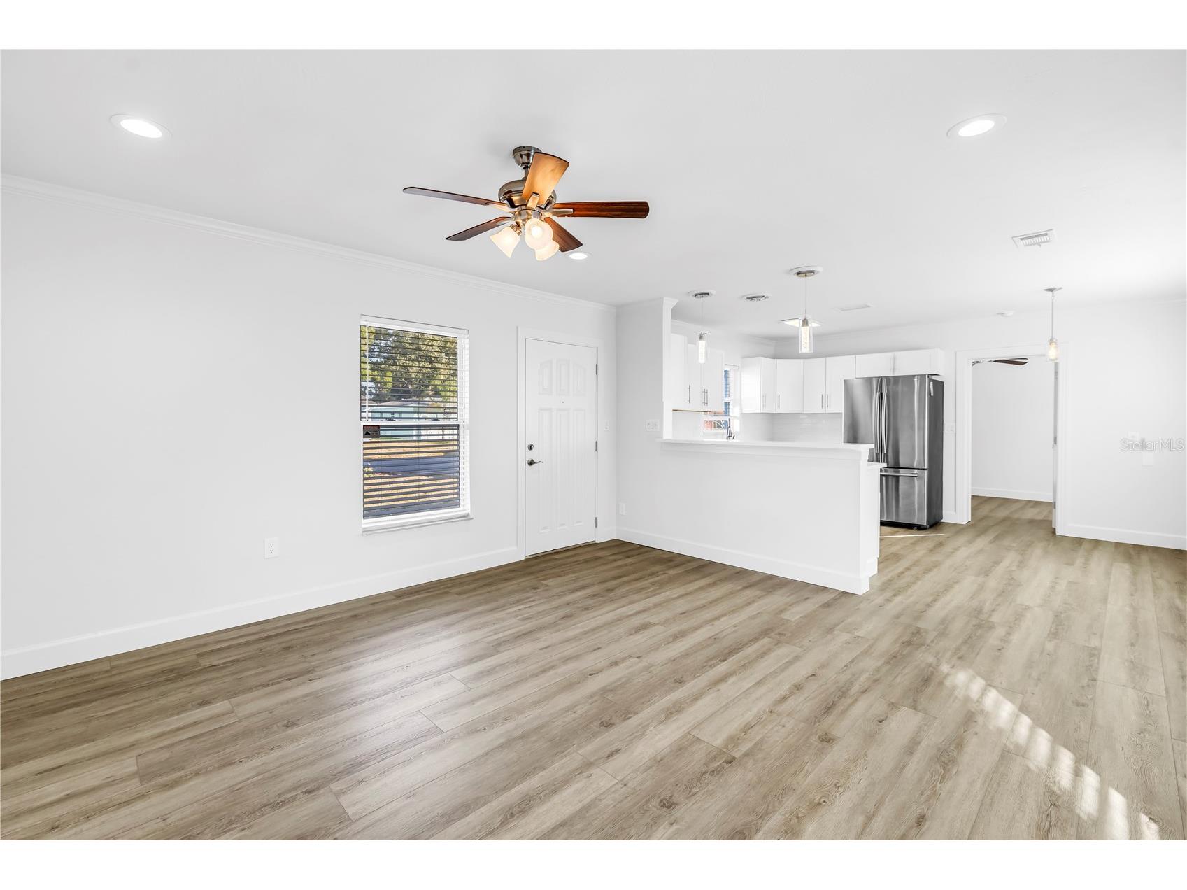 1200 76th Avenue N Saint Petersburg FL 33702 TB8446850 image7