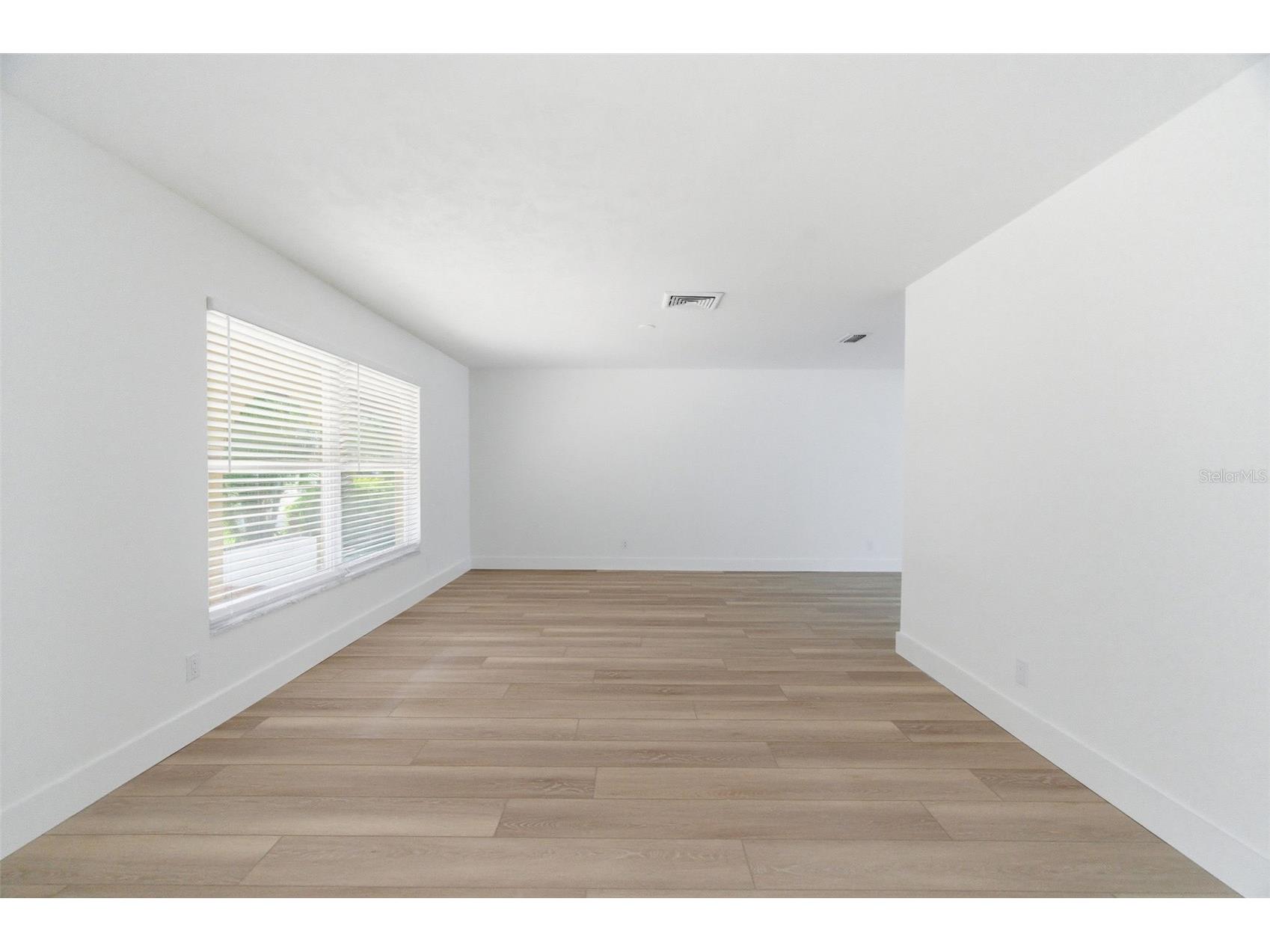 1200 80th St S Saint Petersburg FL 33707 TB8503600 image15