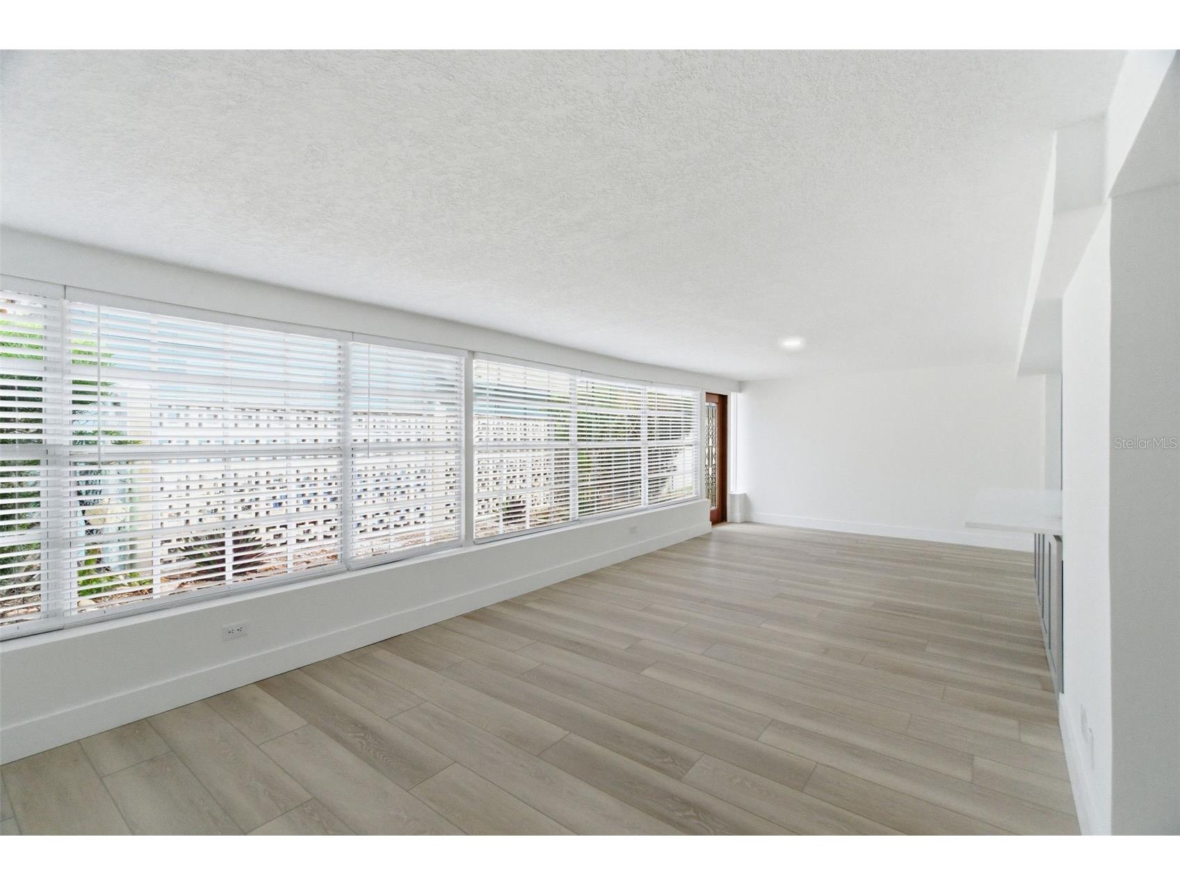 1200 80th St S Saint Petersburg FL 33707 TB8503600 image36