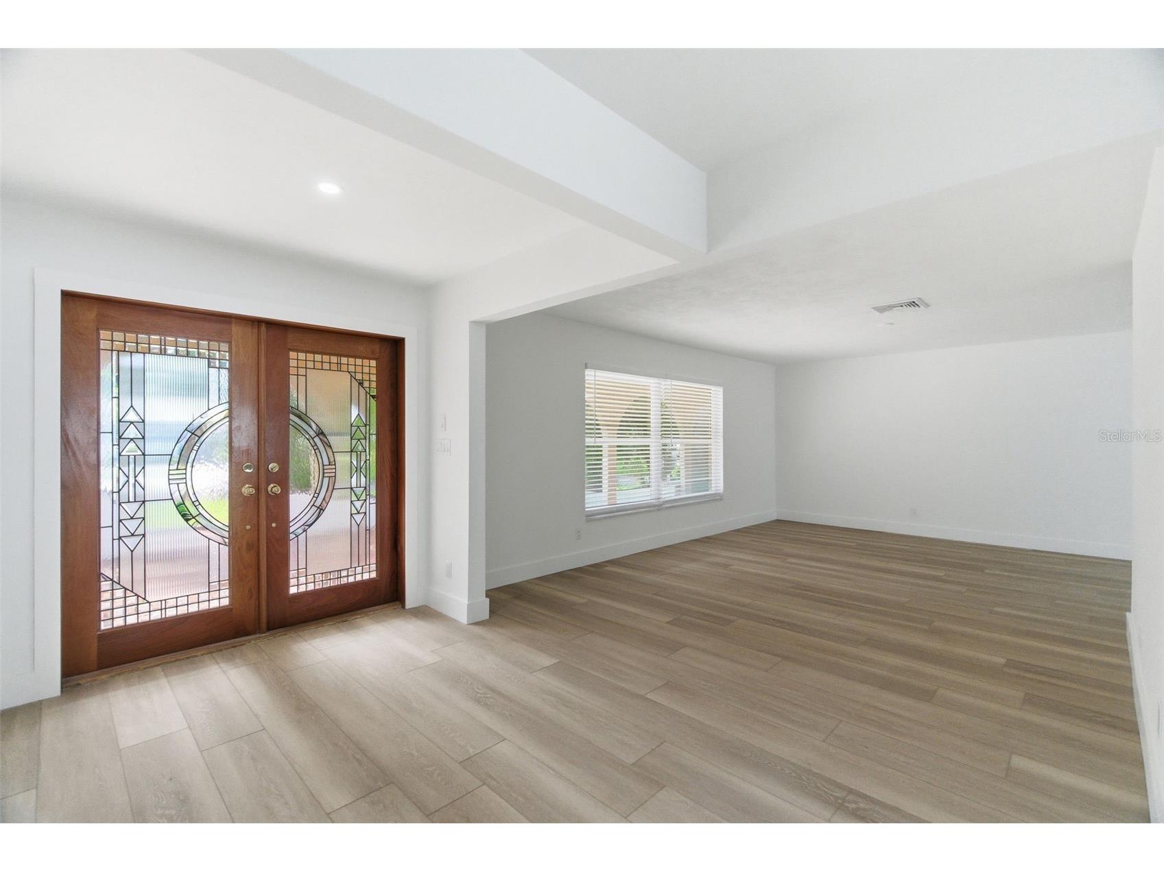 1200 80th St S Saint Petersburg FL 33707 TB8503600 image6