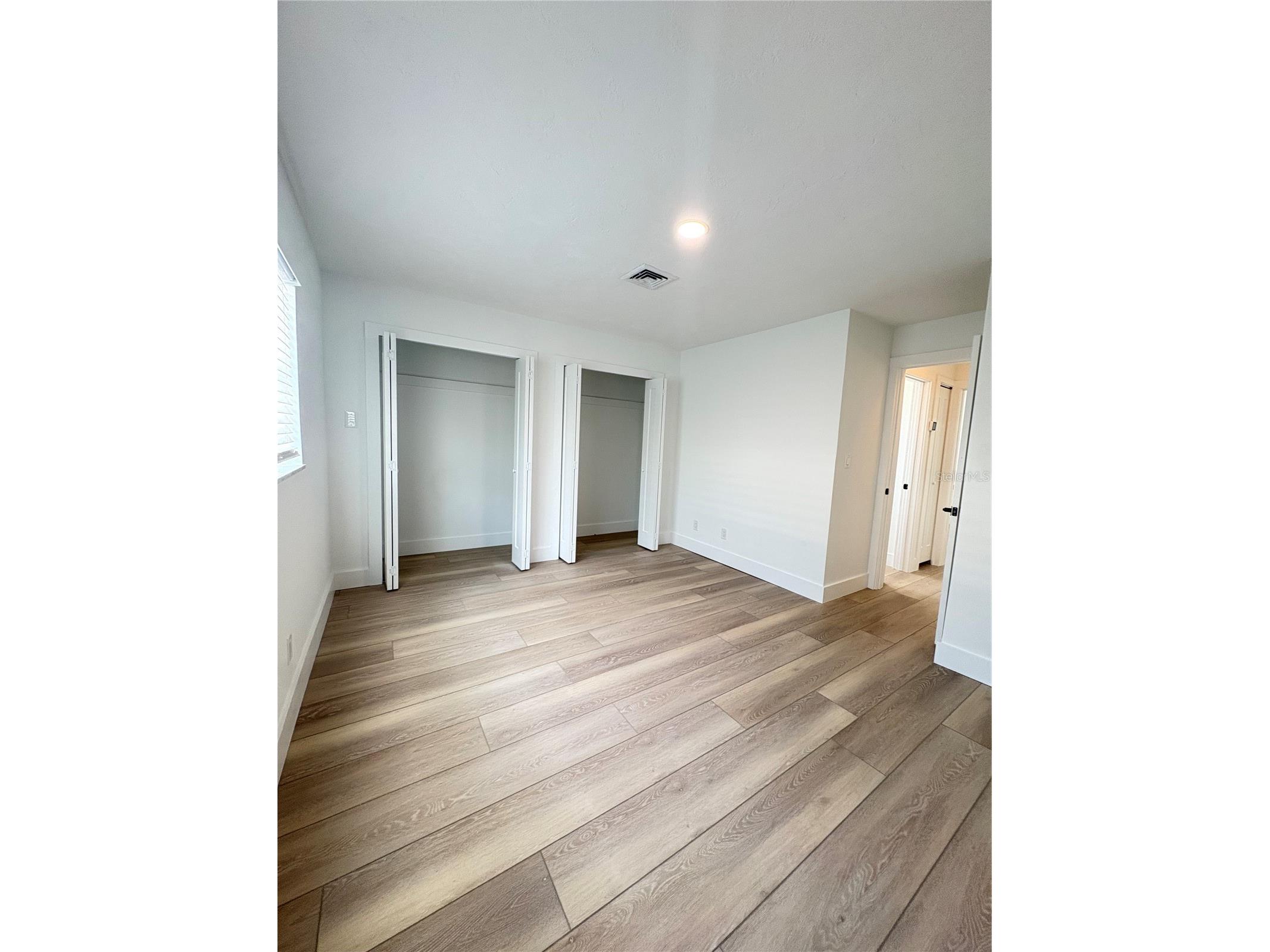 1200 80th St S Saint Petersburg FL 33707 TB8503600 image65