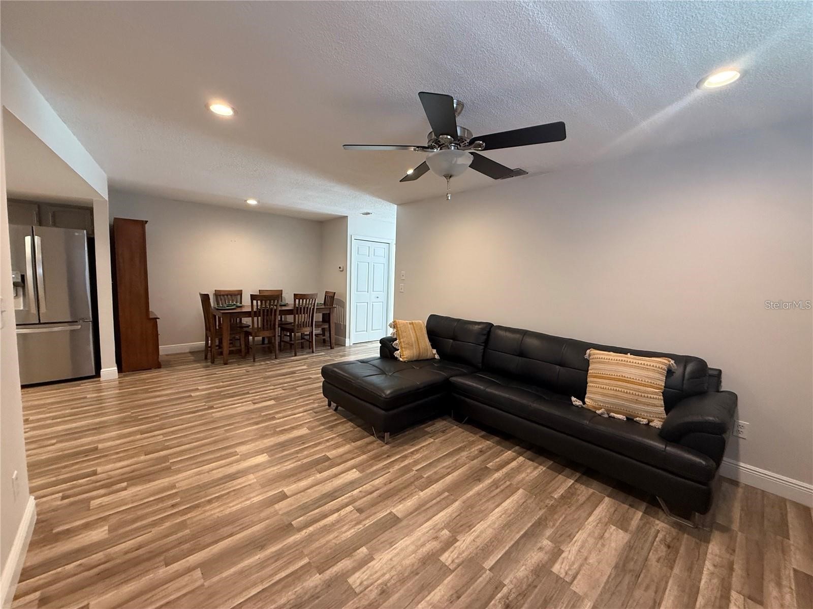 1200 Abbey Crescent Lane Clearwater FL 33759 TB8496633 image18