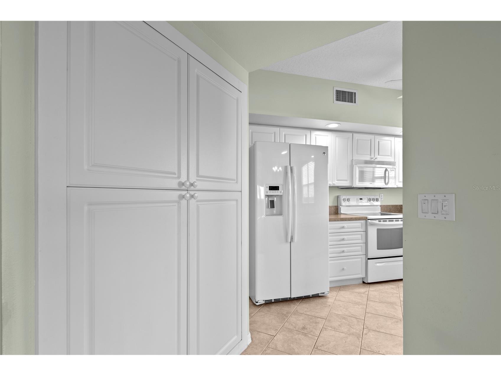 1200 Country Club Drive #1301 Largo FL 33771 TB8528528 image11