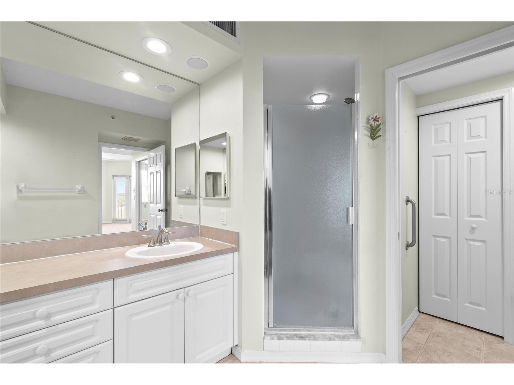 1200 Country Club Drive #1301 Largo FL 33771 TB8528528 image35