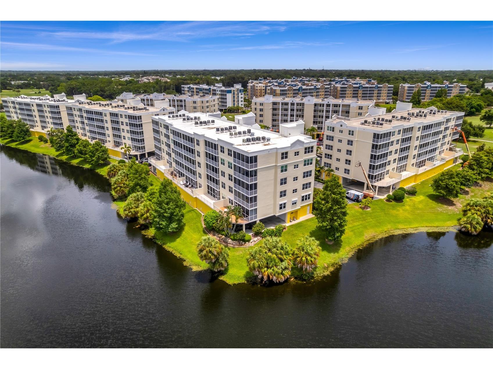 1200 Country Club Drive #1301 Largo FL 33771 TB8528528 image38