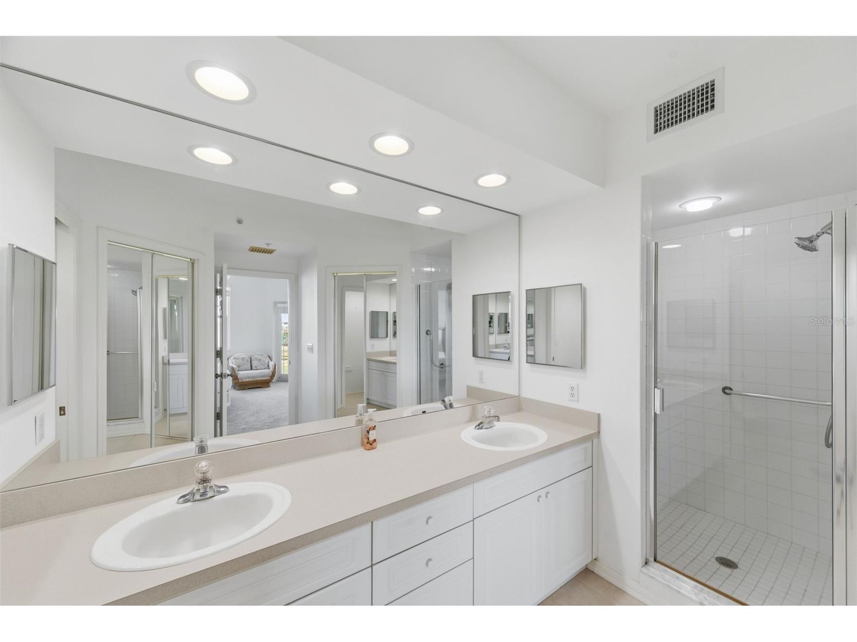 1200 Country Club Drive #1404 Largo FL 33771 - SHORE LAKE TB8473445 image13