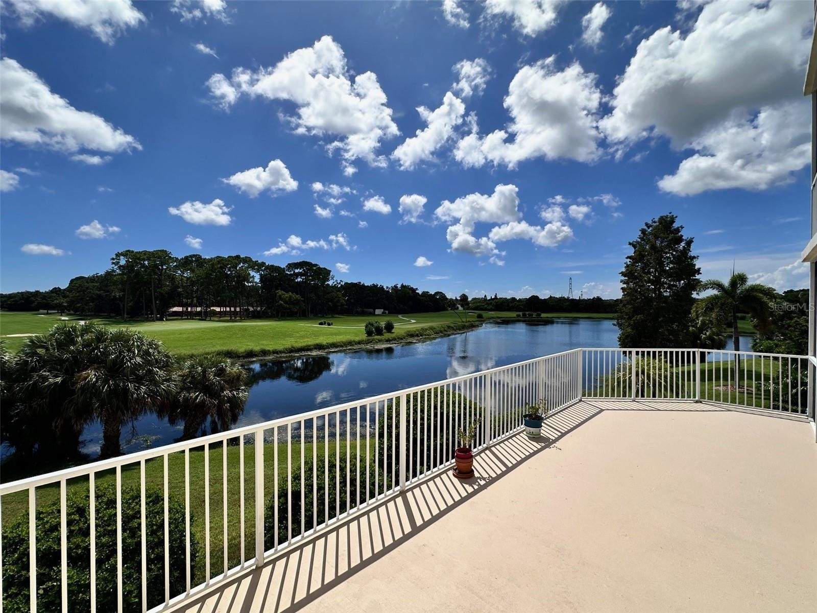 1200 Country Club Drive #2106 Largo FL 33771 - SHORE LAKE TB8481087 image1