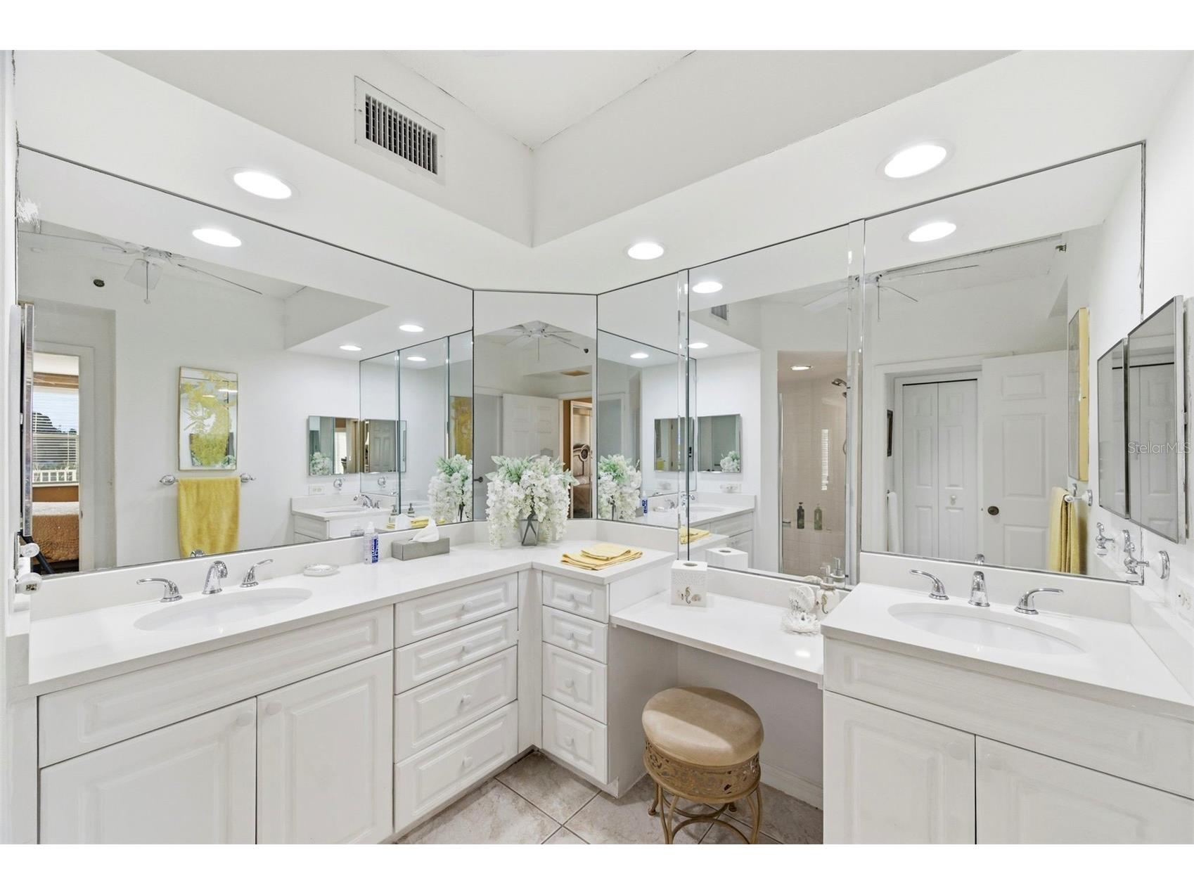 1200 Country Club Drive #2106 Largo FL 33771 - SHORE LAKE TB8481087 image11