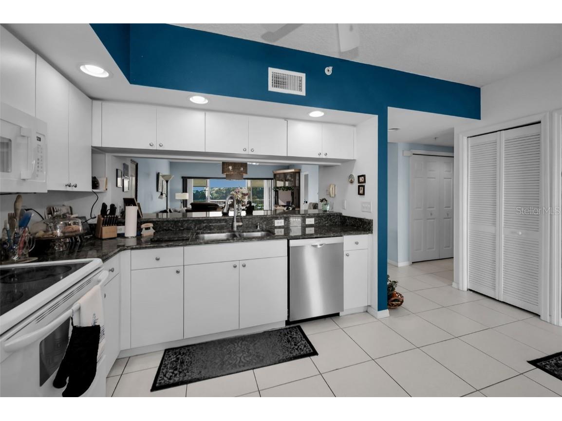 1200 Country Club Drive #2205 Largo FL 33771 TB8449716 image19