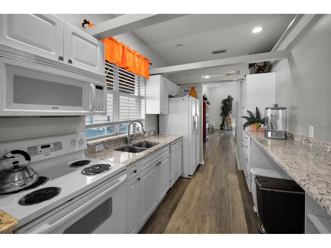 1200 Country Club Drive #2205 Largo FL 33771 TB8449716 image87