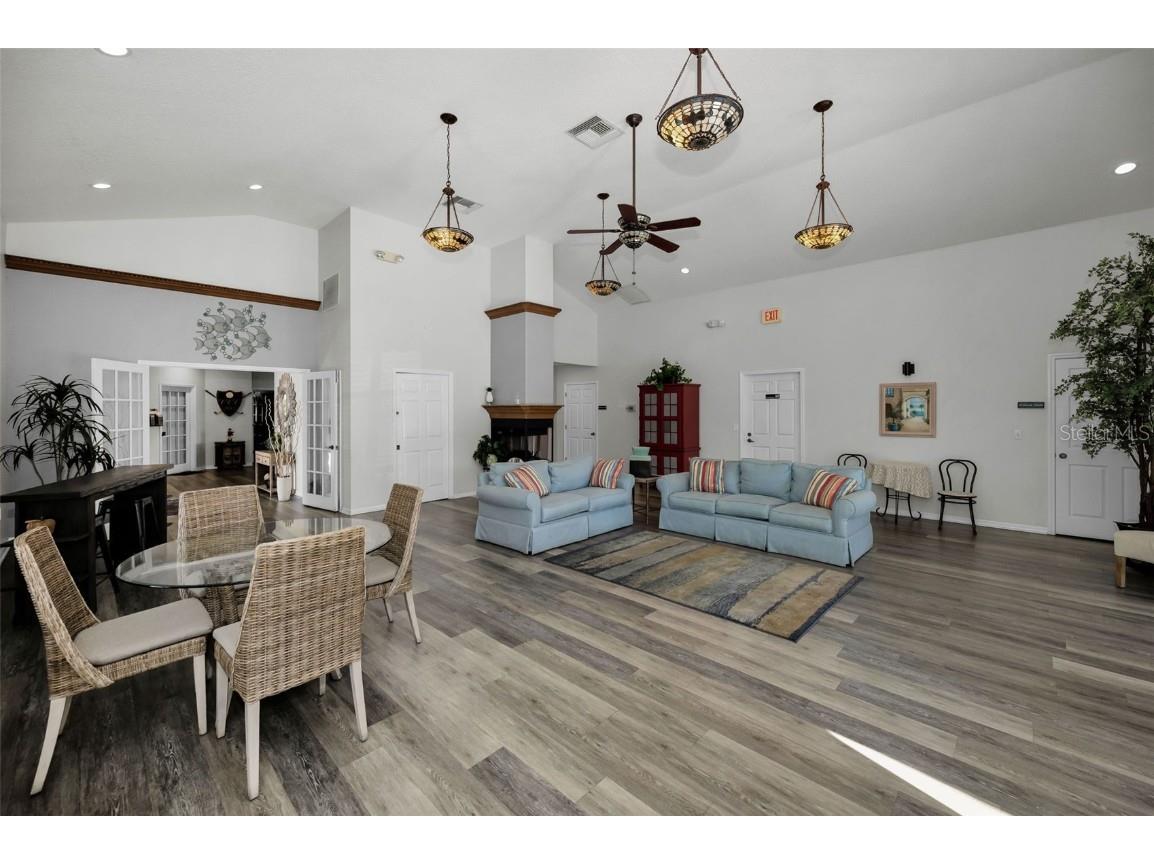 1200 Country Club Drive #2205 Largo FL 33771 TB8449716 image89