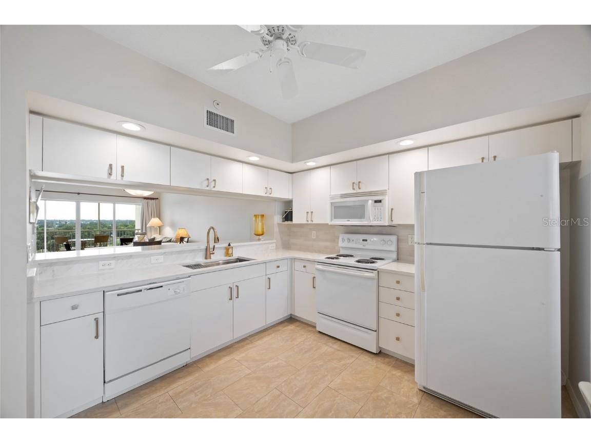 1200 Country Club Drive #5402 Largo FL 33771 - SHORE LAKE TB8409606 image7