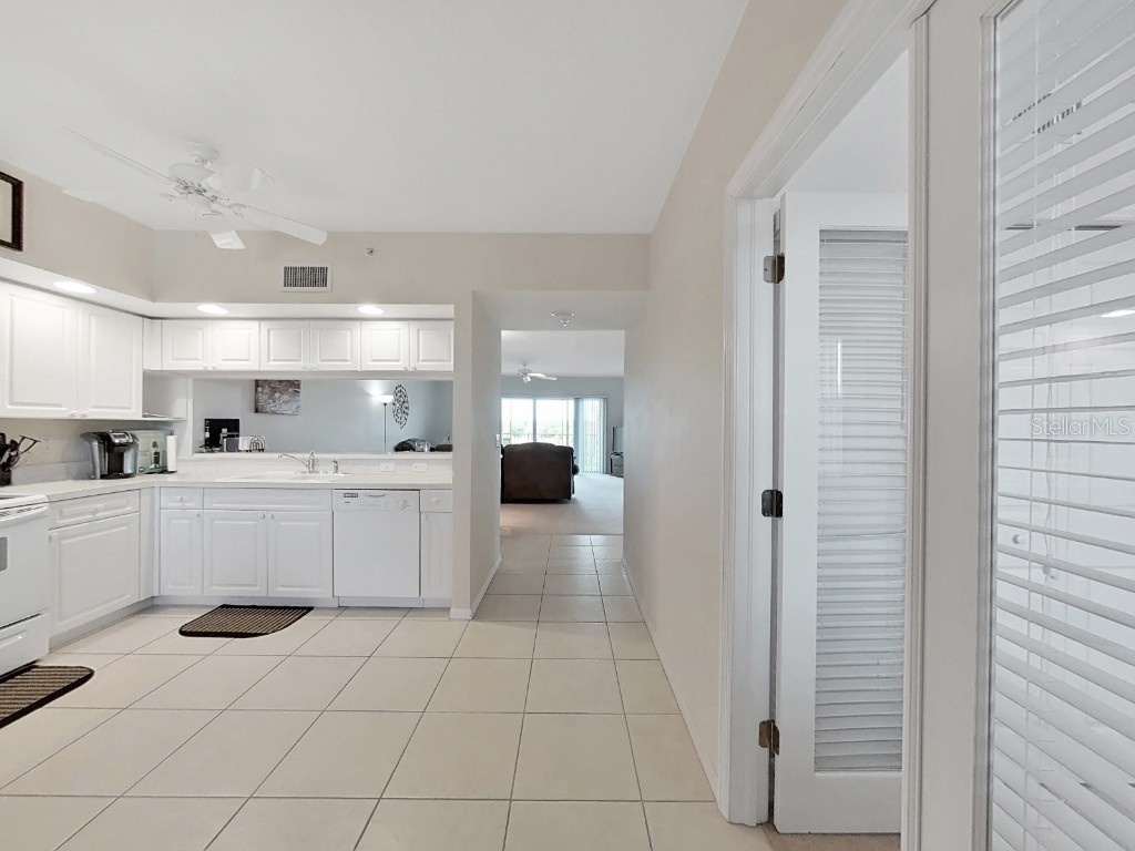 1200 Country Club Drive #6204 Largo FL 33771 TB8435474 image4