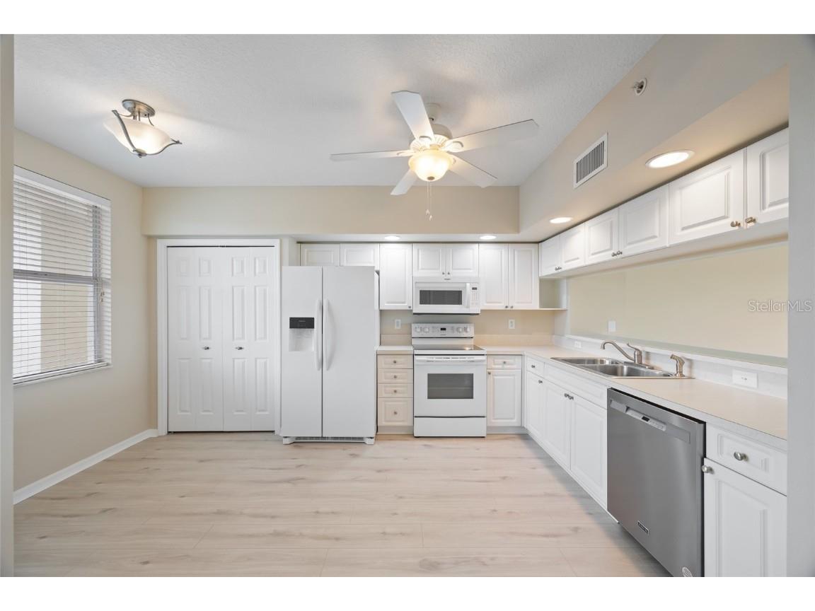 1200 Country Club Drive #6305 Largo FL 33771 - SHORE LAKE TB8434308 image5