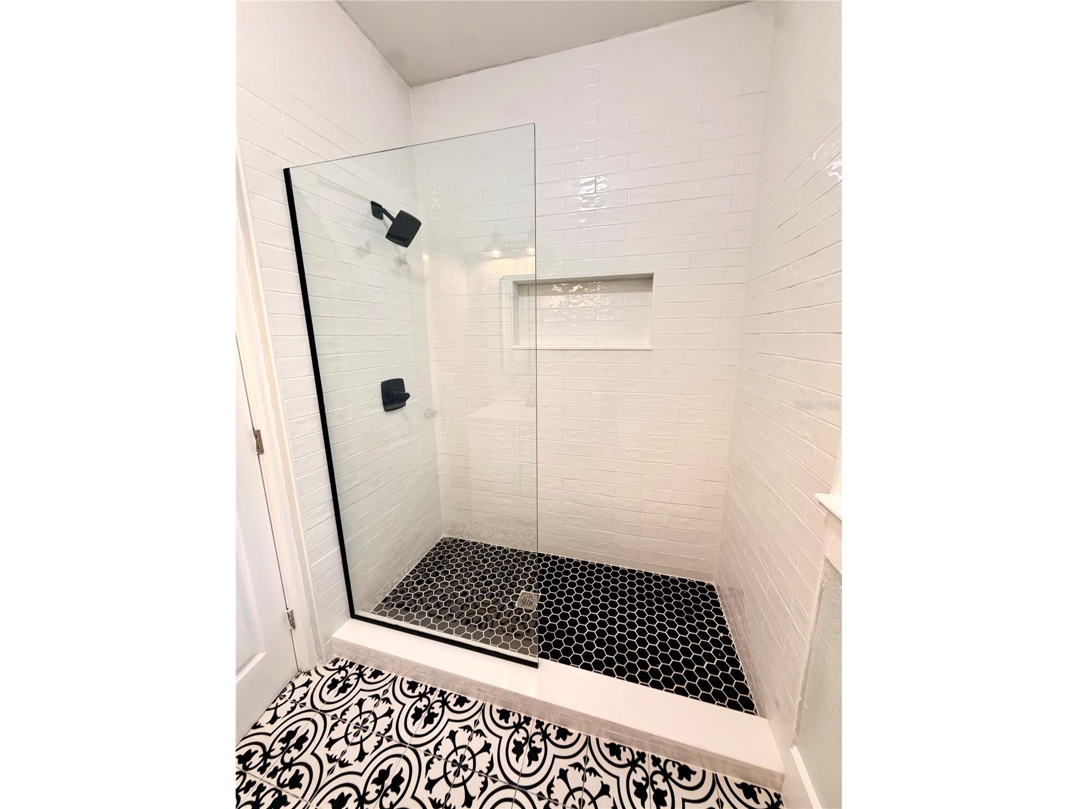 1200 E Henry Avenue Tampa FL 33604 W7887769 image8