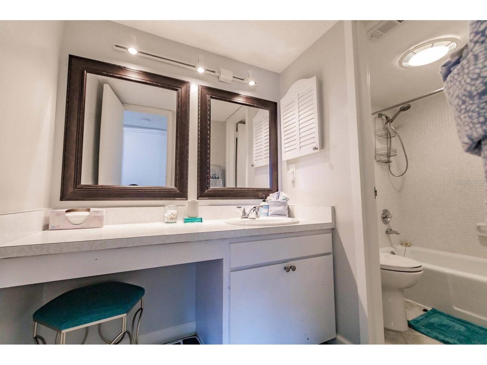 1200 E Peppertree Lane #206 Sarasota FL 34242 TB8470520 image6