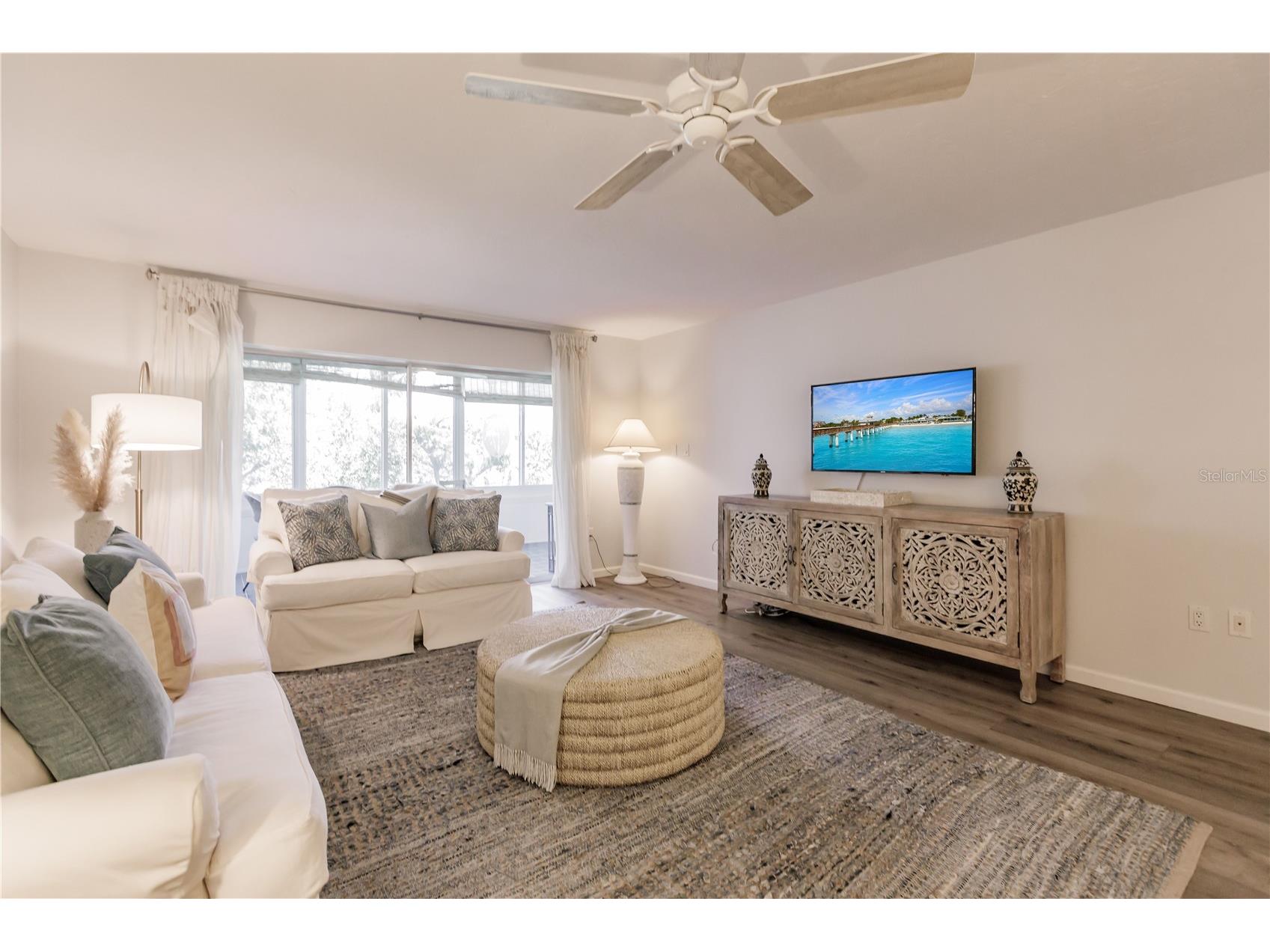 1200 E Peppertree Lane #303 Sarasota FL 34242 TB8470681 image14