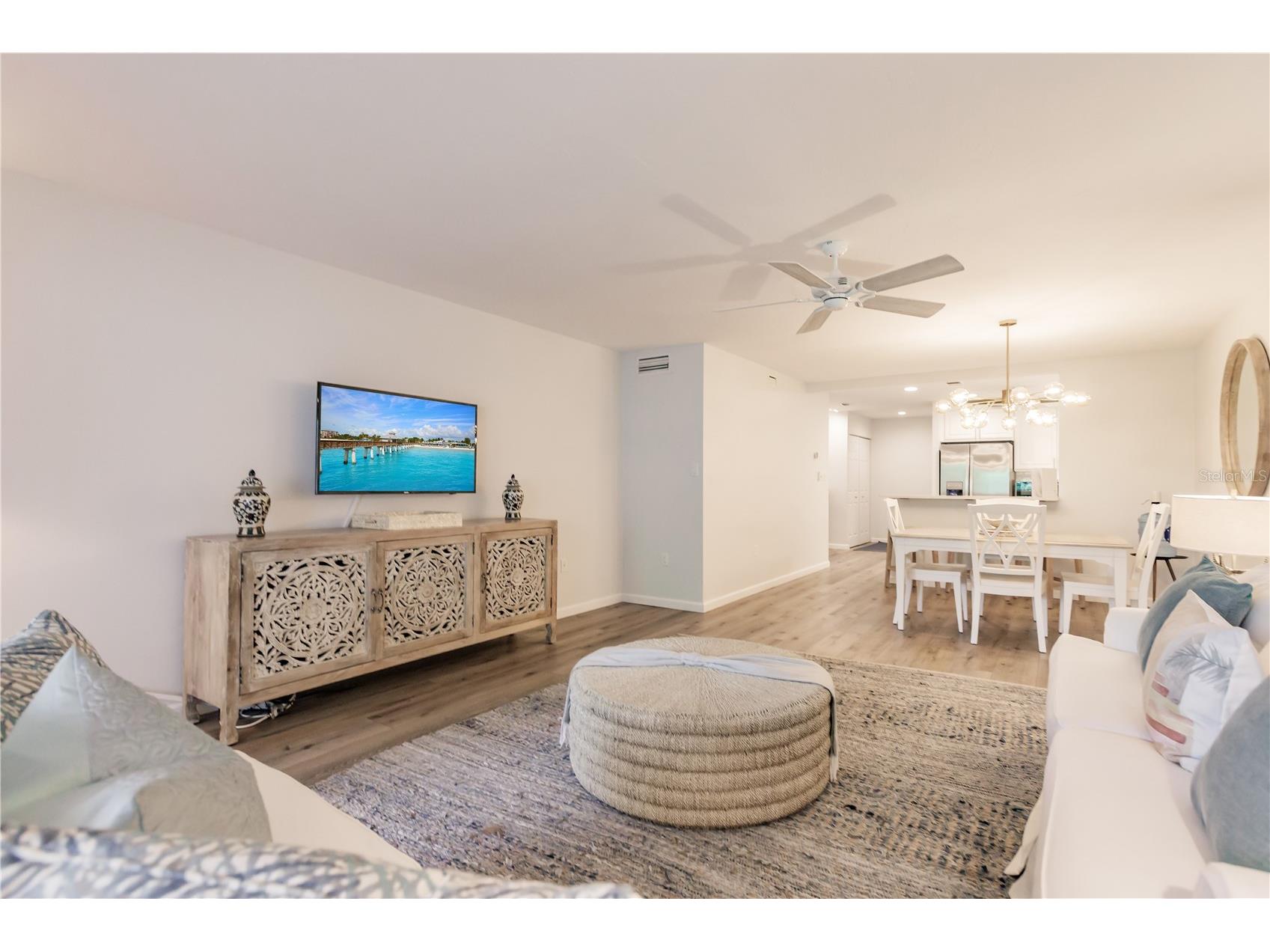 1200 E Peppertree Lane #303 Sarasota FL 34242 TB8470681 image15