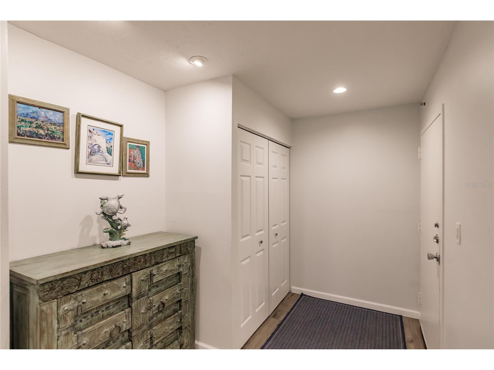 1200 E Peppertree Lane #303 Sarasota FL 34242 TB8470681 image7